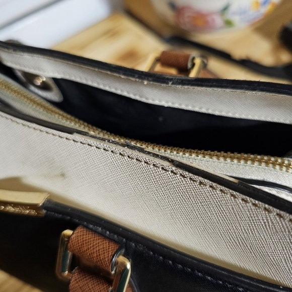 Calvin Klein Black and White Satchel with Gold Hardware - Picture 3 of 10